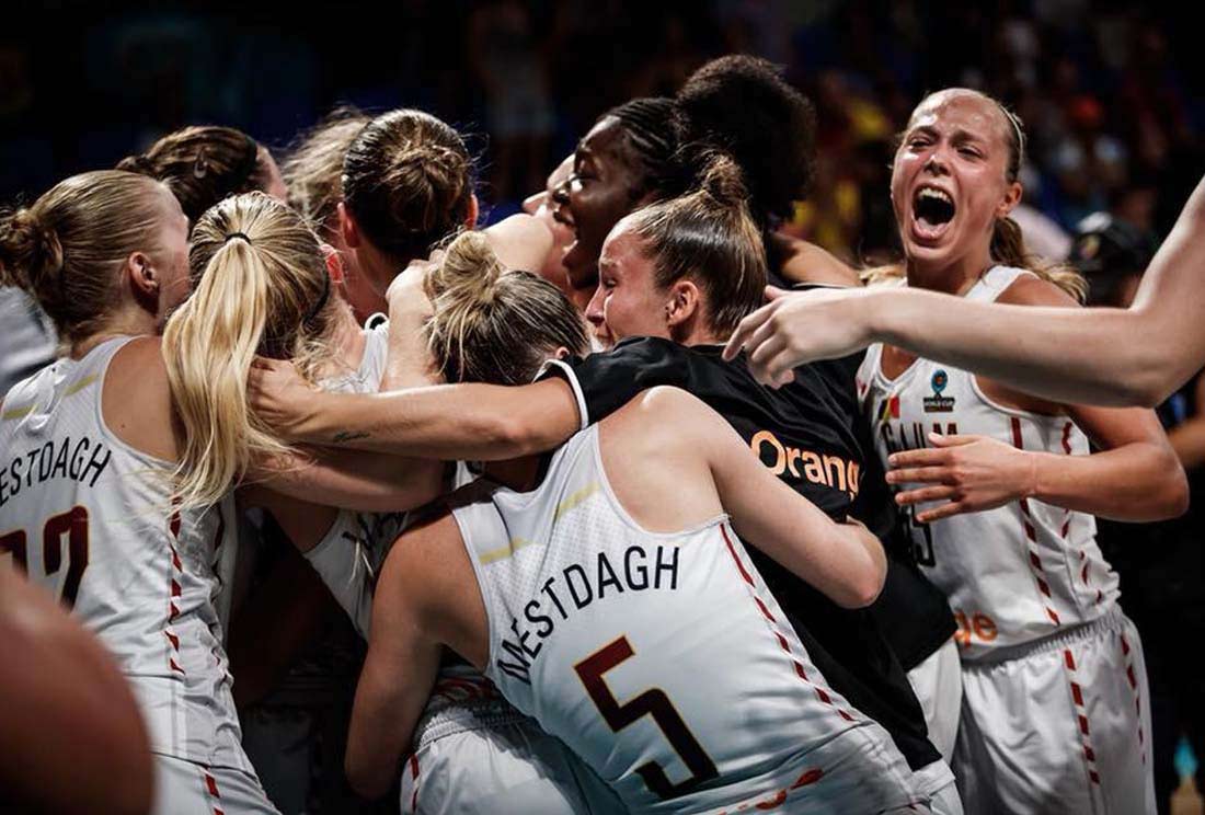 logo ontwerp en webdesign voor Max Agency